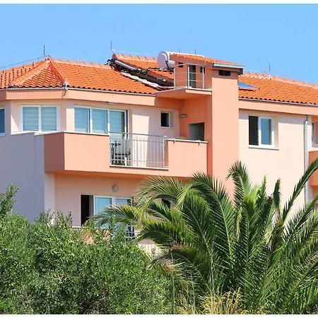 Villa Palas Apartments Apartman