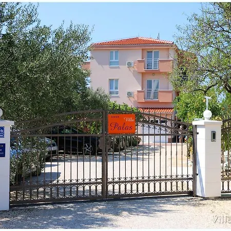 Villa Palas Apartments * Rogoznica