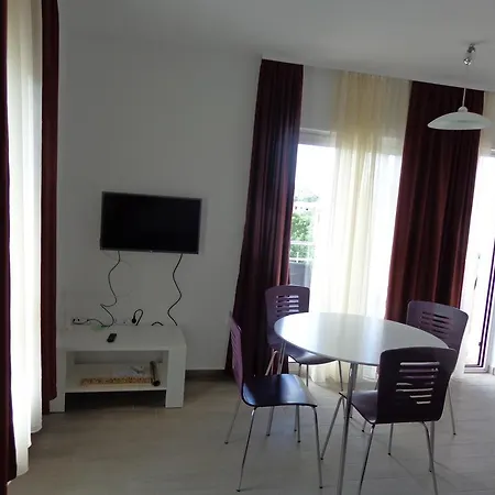 Villa Palas Apartments Apartman *