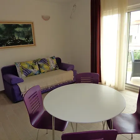 Villa Palas Apartments Apartman